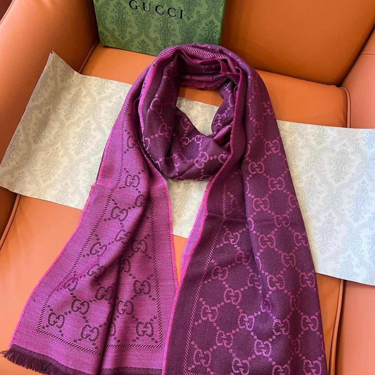 GUCCI 25S SCARF 180 IN WOOL 644857