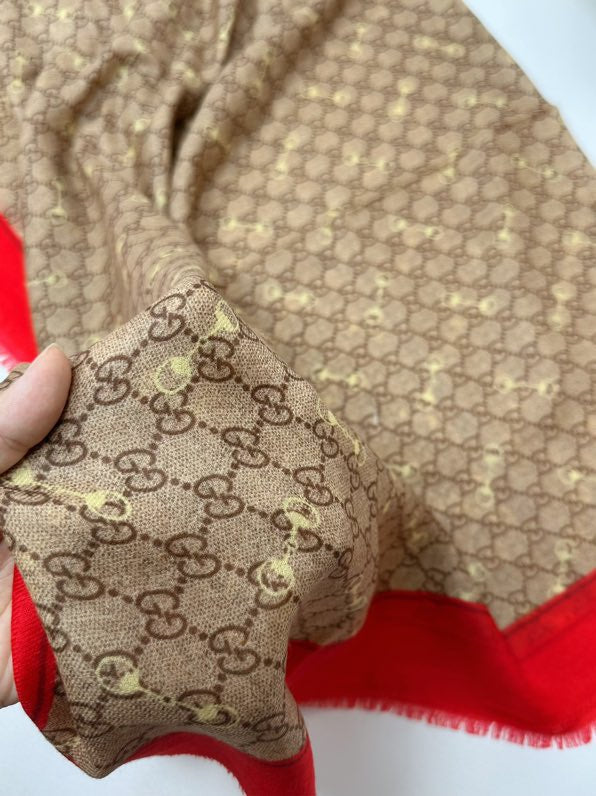 GUCCI 25S SCARF 140 IN CASHMERE 740367