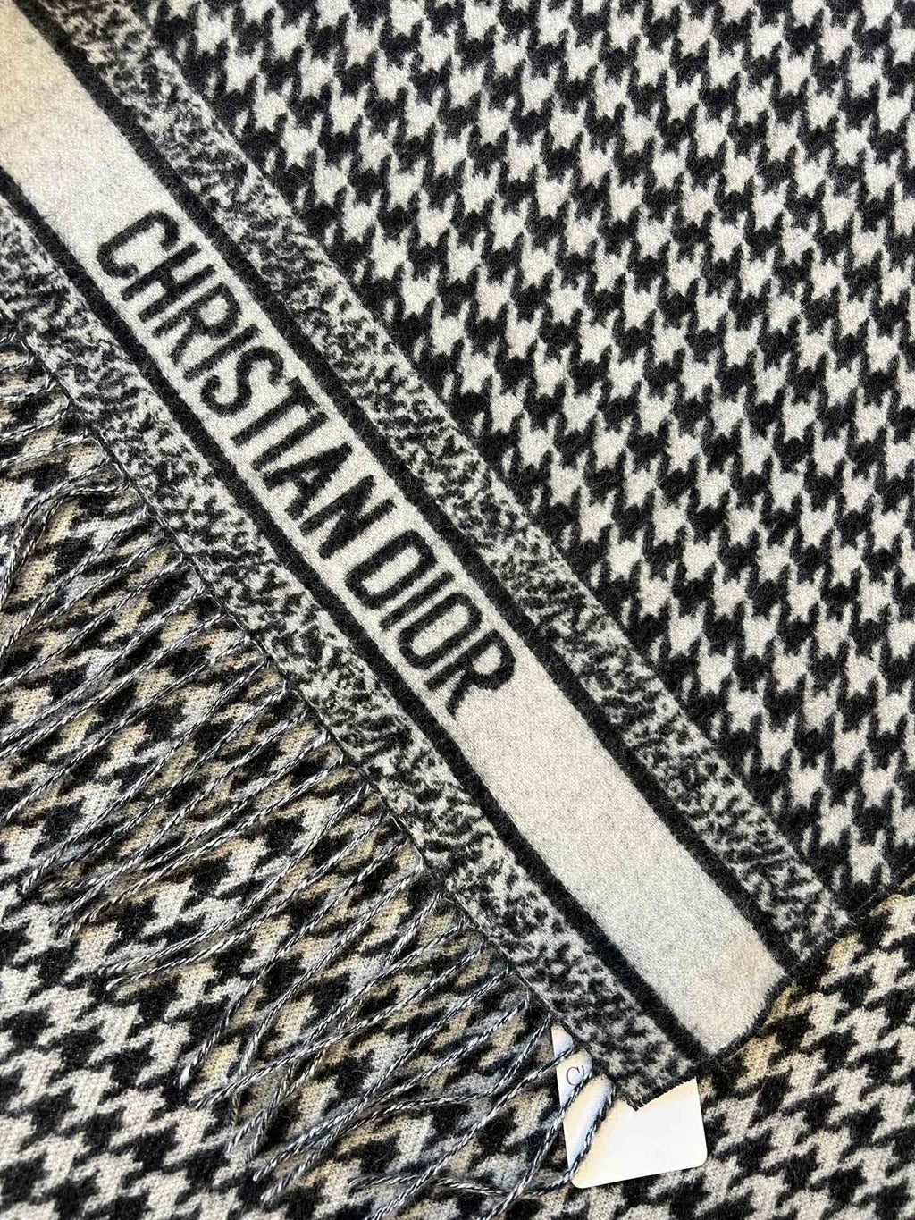 DIOR SCARF 200 CM IN CASHMERE 667143