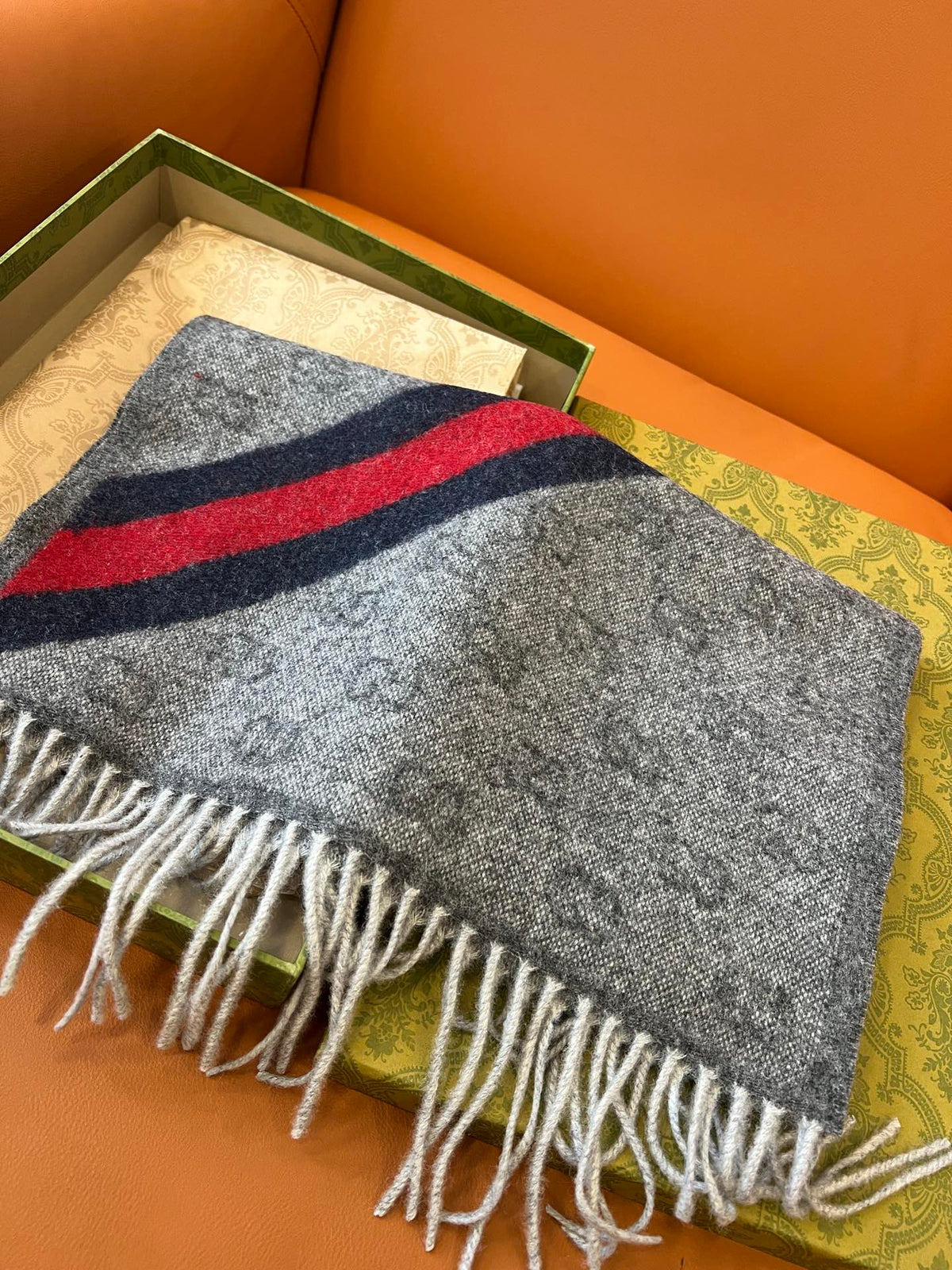 GUCCI 25S SCARF 190 IN WOOL 636373