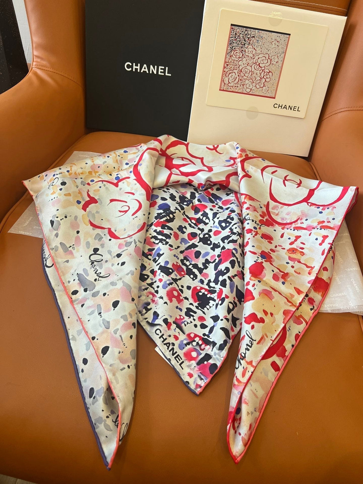 CHANEL 25S SCARF 90 IN SILK TWILL 700818