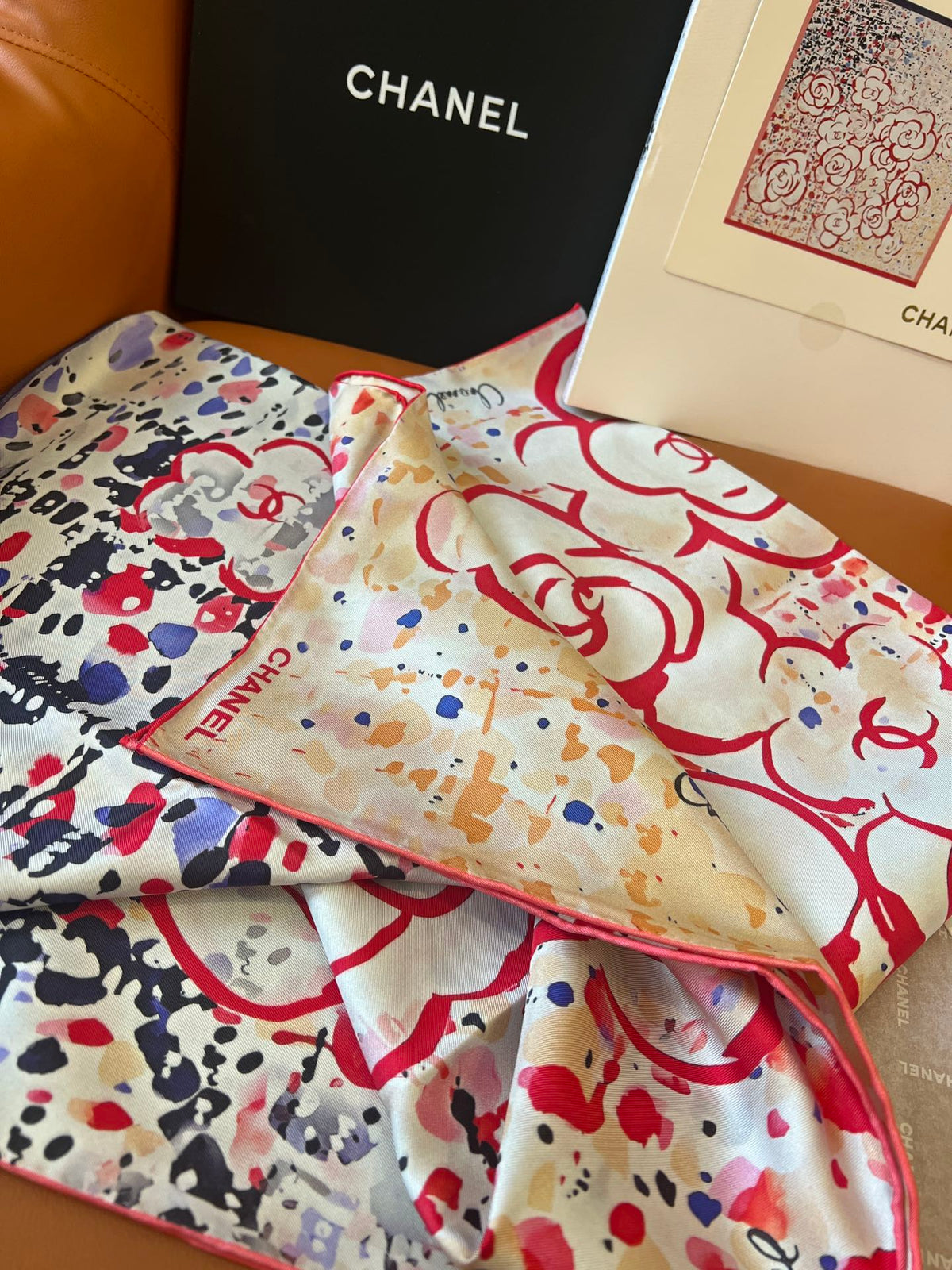 CHANEL 25S SCARF 90 IN SILK TWILL 700818