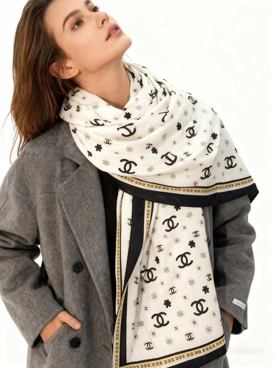CHANEL 25S SCARF 140 CM IN CASHMERE AND SILK 943339