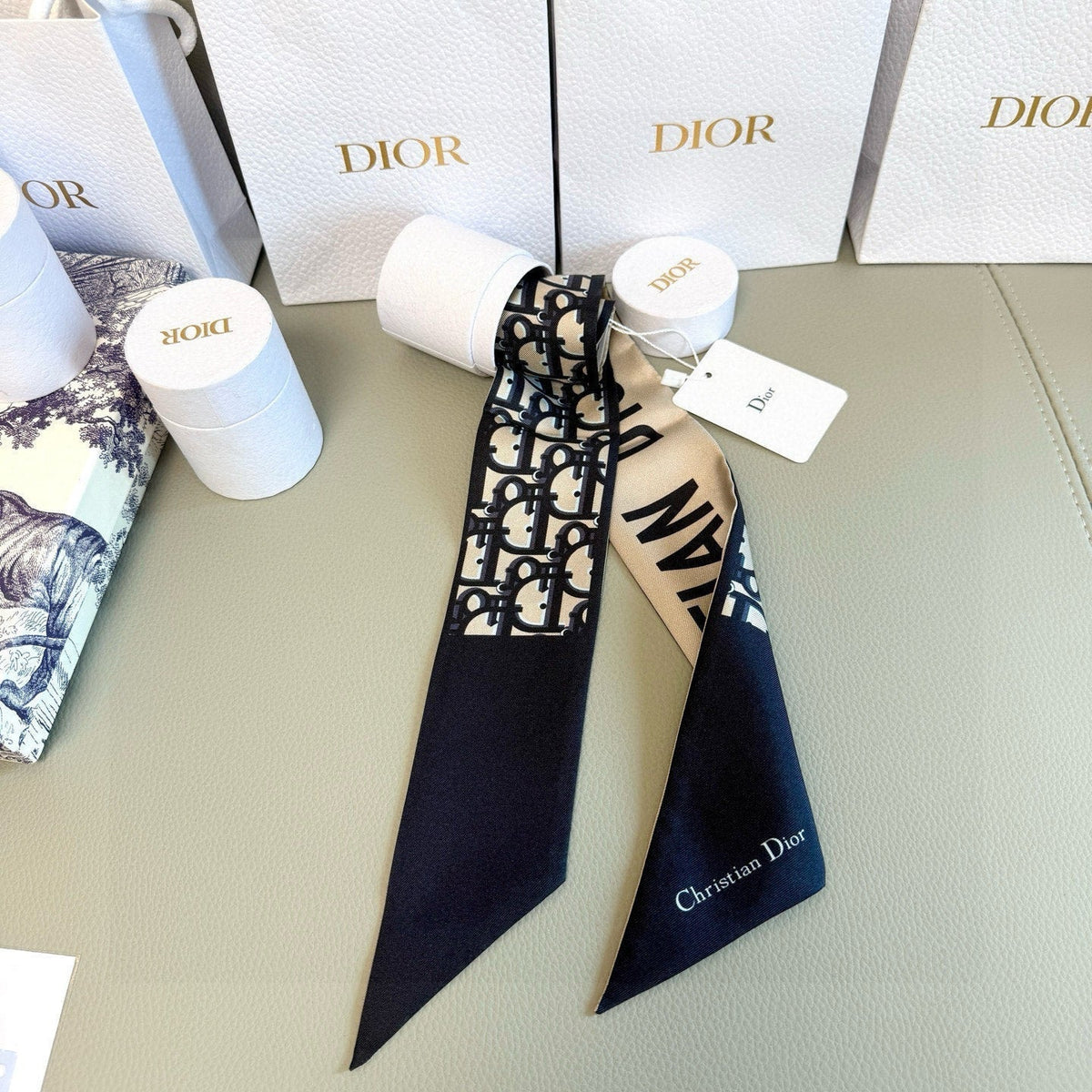 DIOR TWILLY 100 CM IN SILK 714359