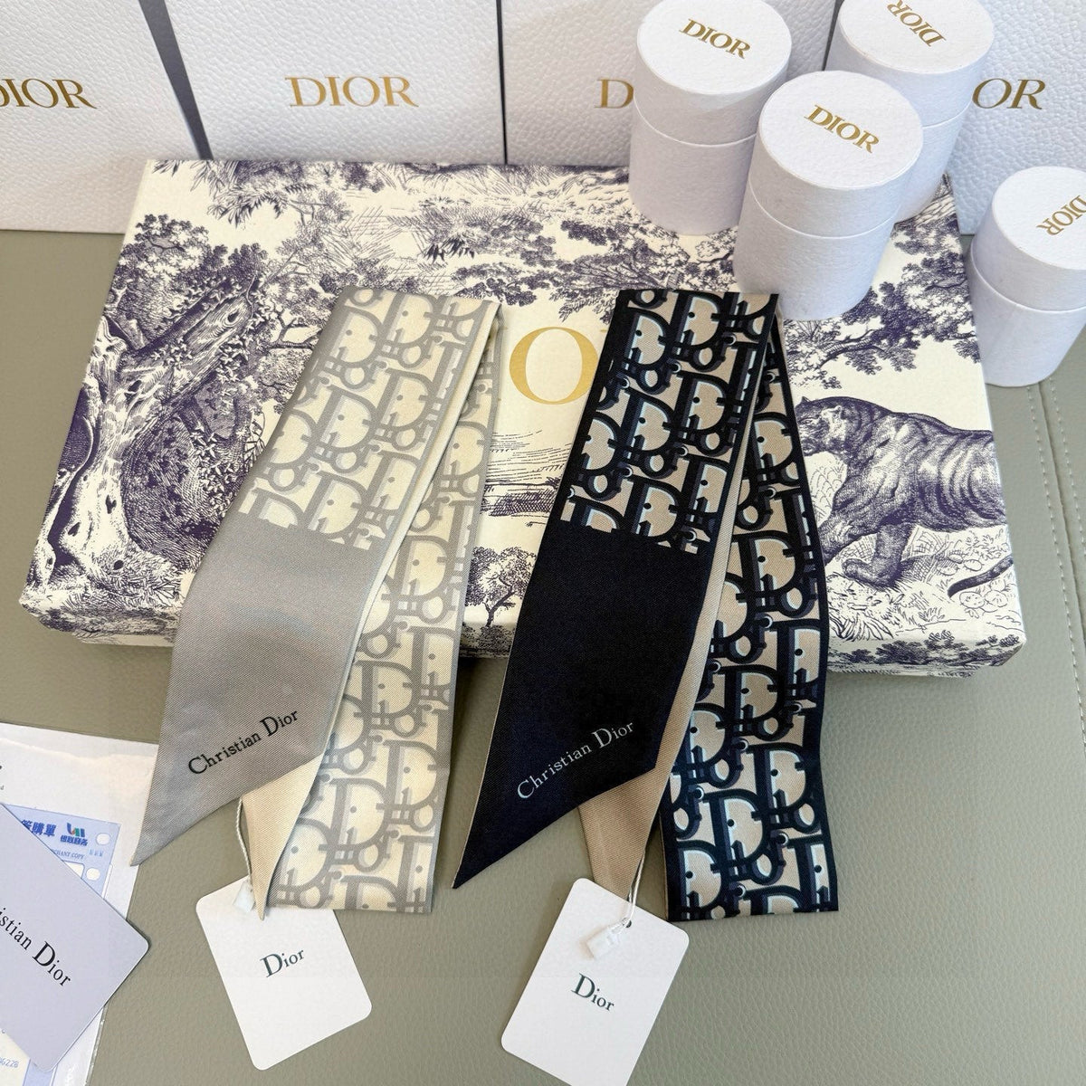 DIOR TWILLY 100 CM IN SILK 714359