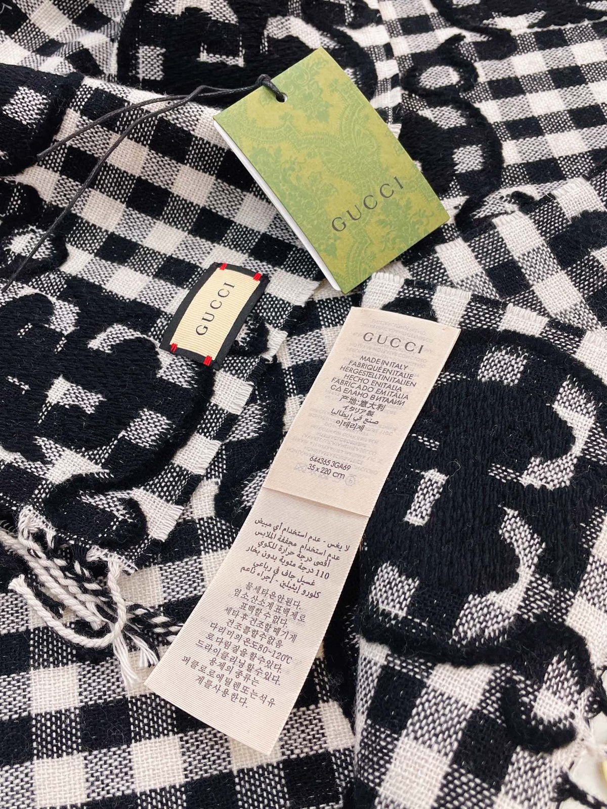 GUCCI SCARF 220 CM IN BLACK MIX WHITE WOOL 401165