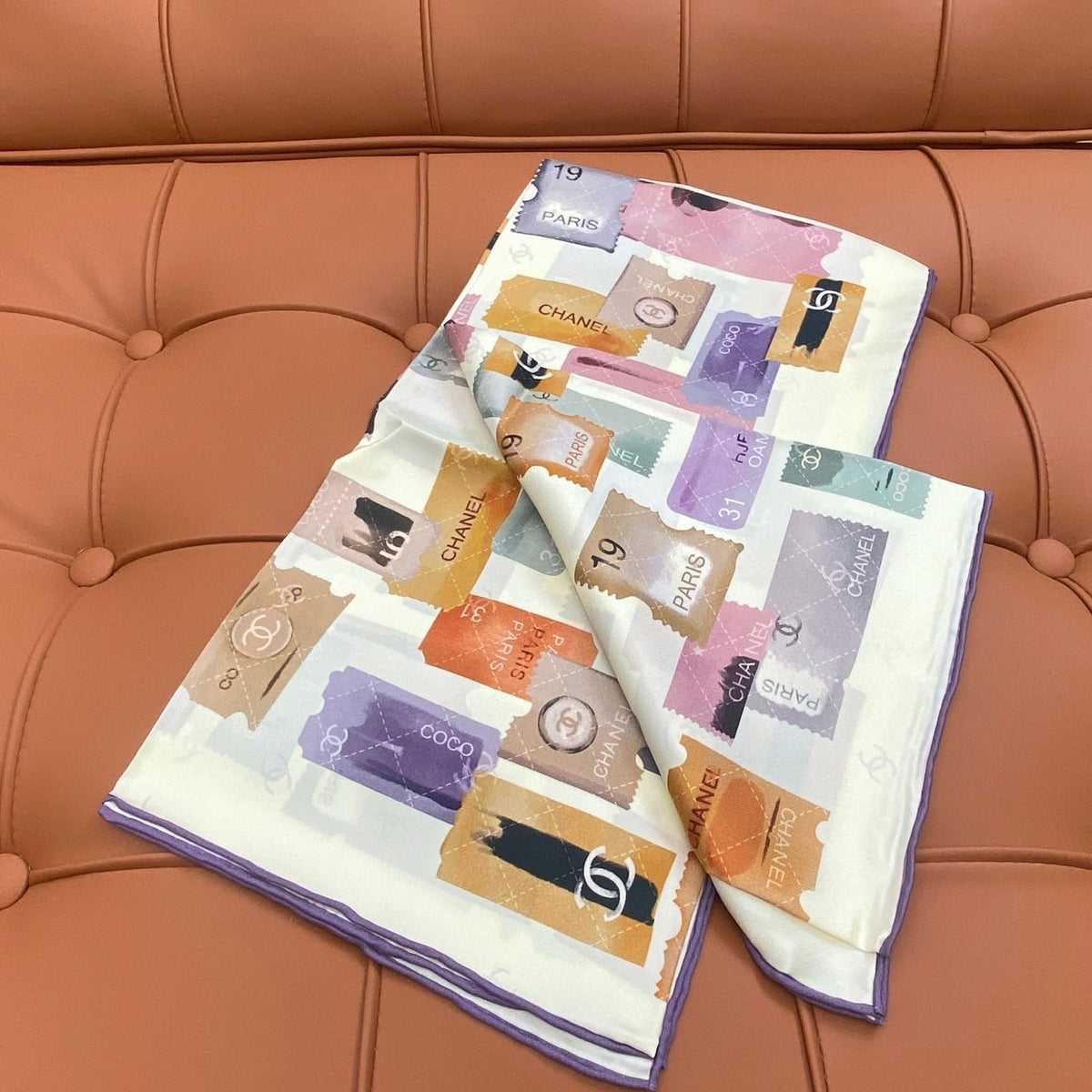 CHANEL 25S SCARF 90 IN SILK 703699