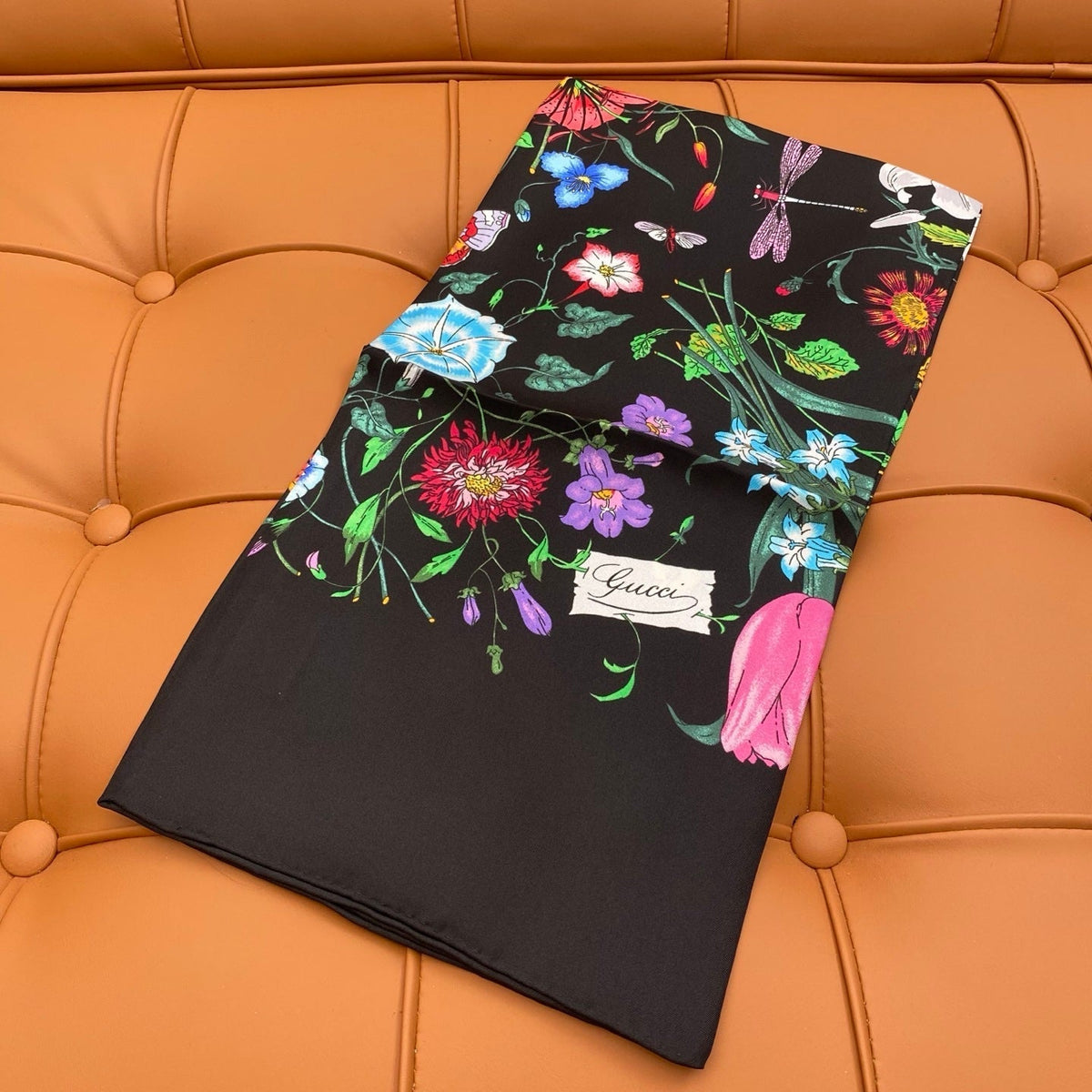 GUCCI 25S SCARF 90 IN SILK 718505