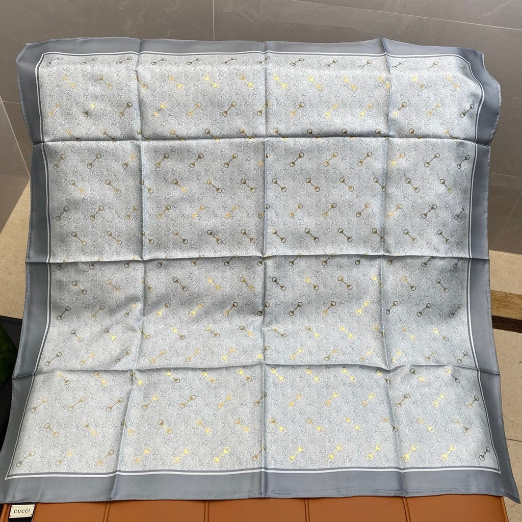GUCCI 25S SCARF 90 IN SILK 718507