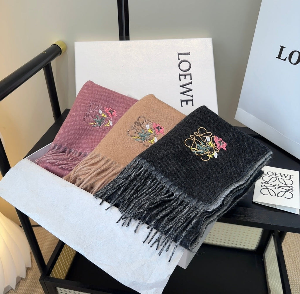 LOEWE 25S SCARF 180 IN CASHMERE 858194