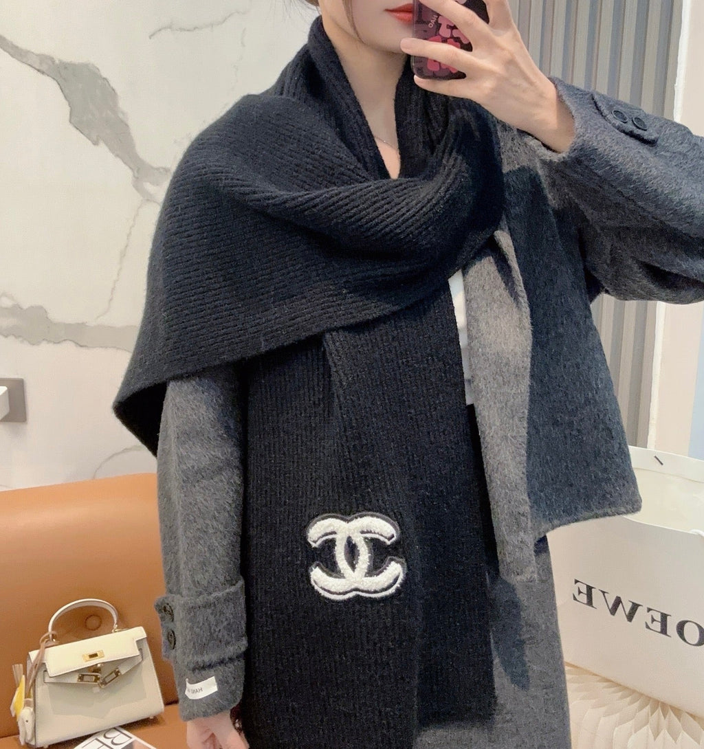 CHANEL 25S SCARF 175 IN CASHMERE 932230