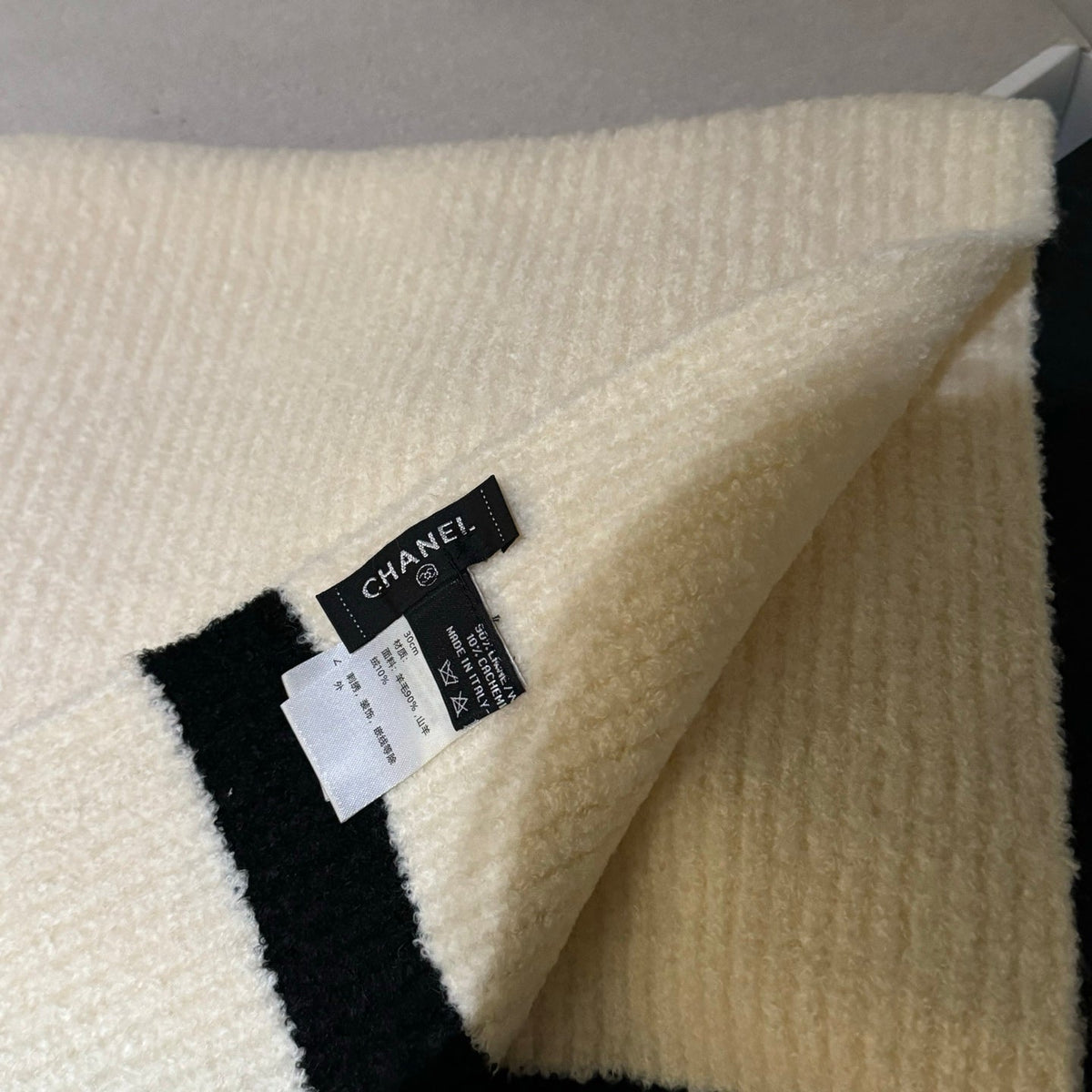 CHANEL 25S SCARF 170 IN CASHMERE 932159