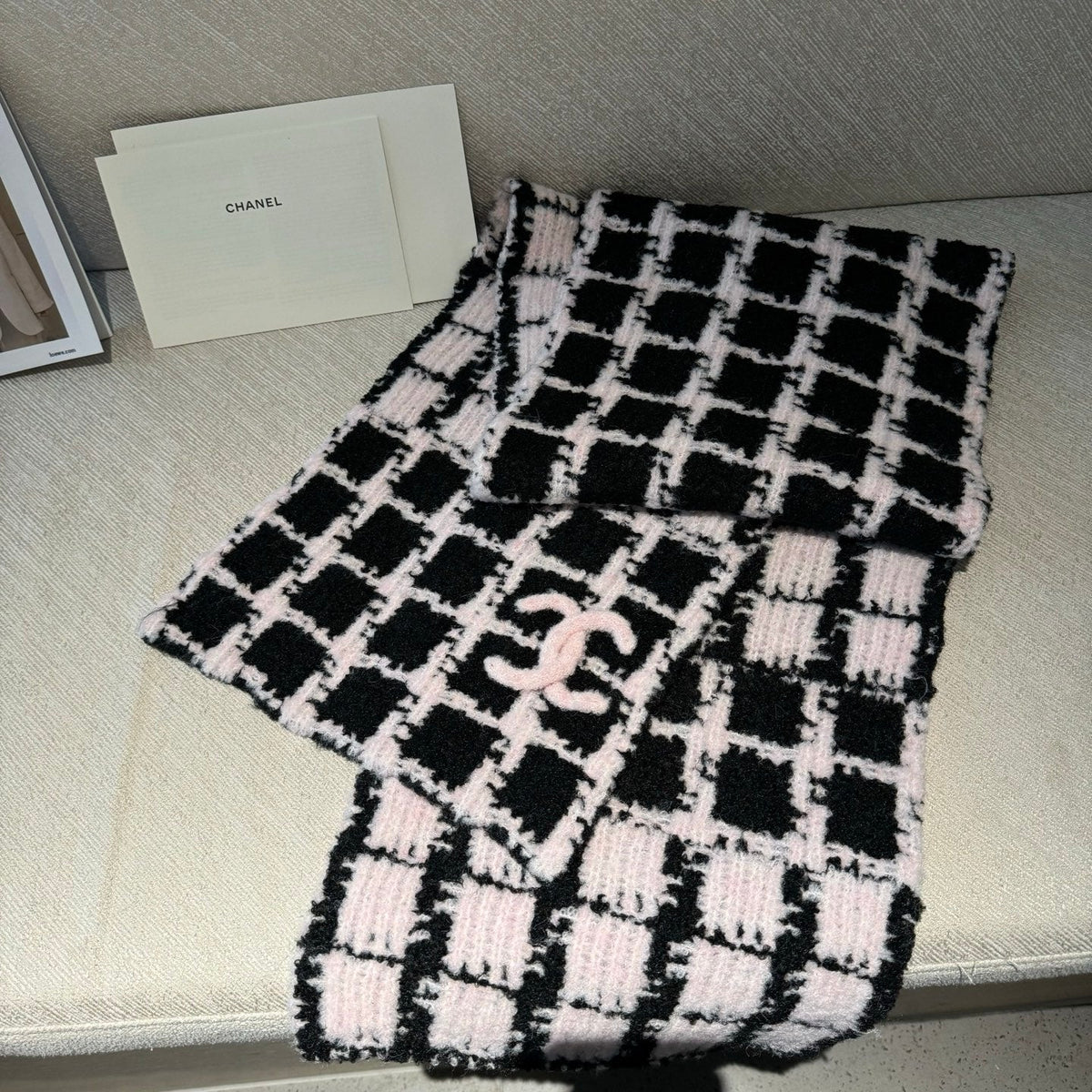 CHANEL 25S SCARF 180 IN WOOL 932137