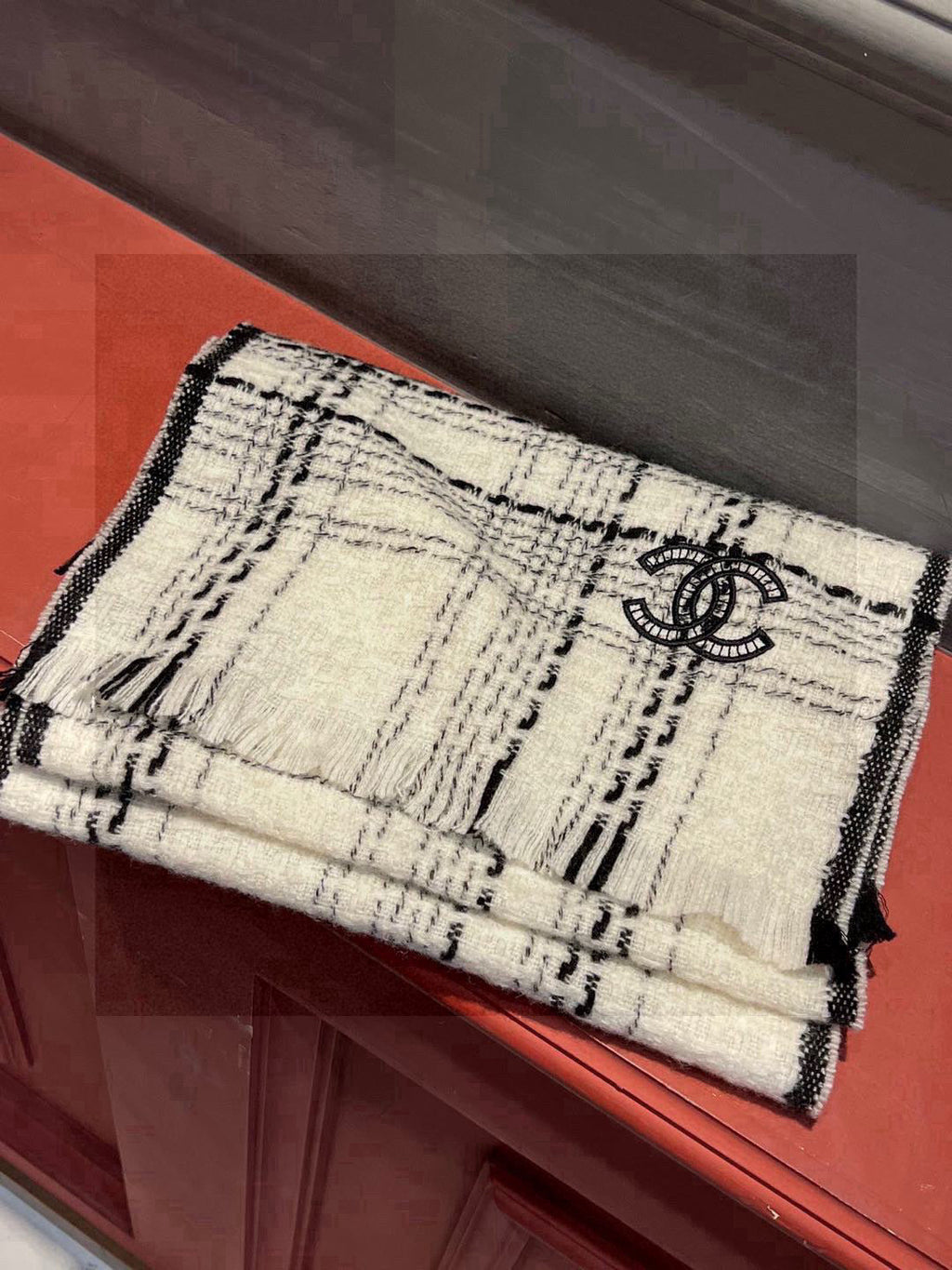 CHANEL 25S SCARF 185 IN CASHMERE 730559