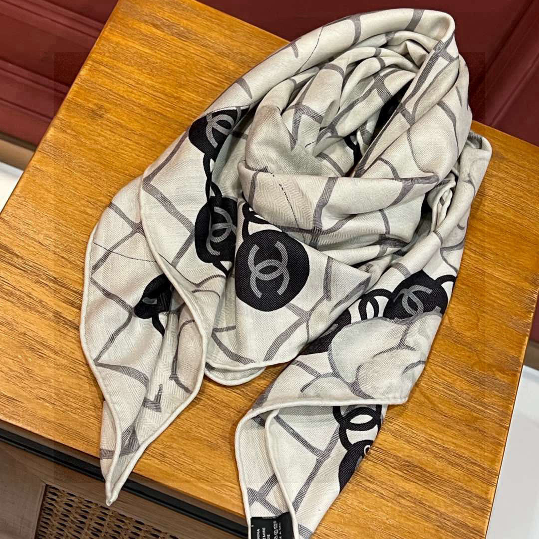 CHANEL 25S SCARF 110 IN CASHMERE SILK 730602