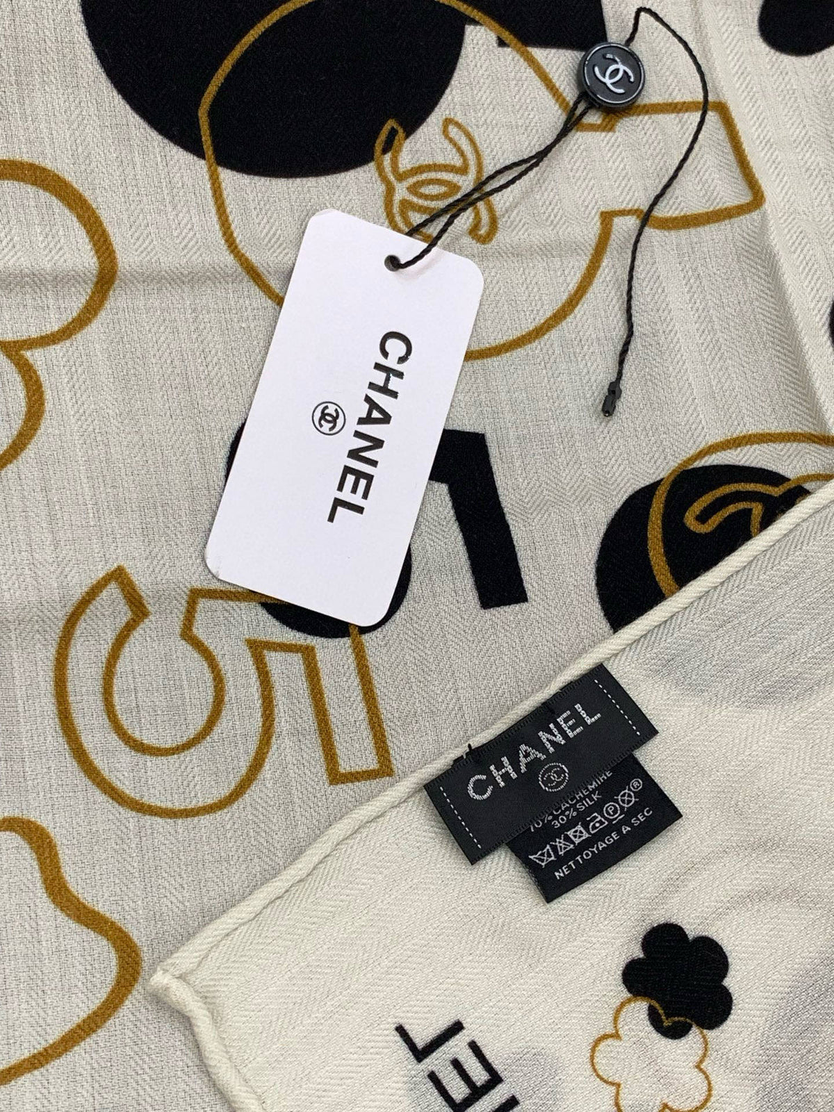 CHANEL 25S SCARF 140 IN SILK AND CASHMERE 932006