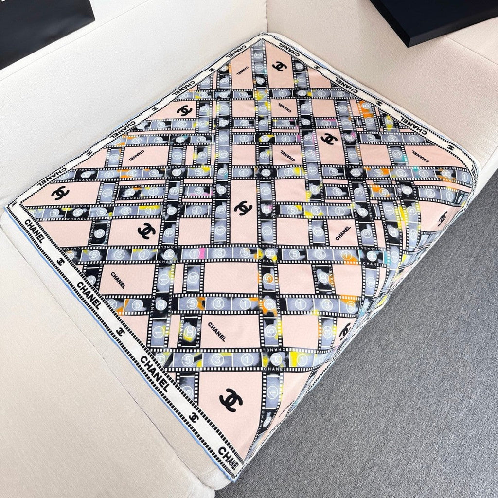 CHANEL 25S SCARF 88 IN SILK 737190
