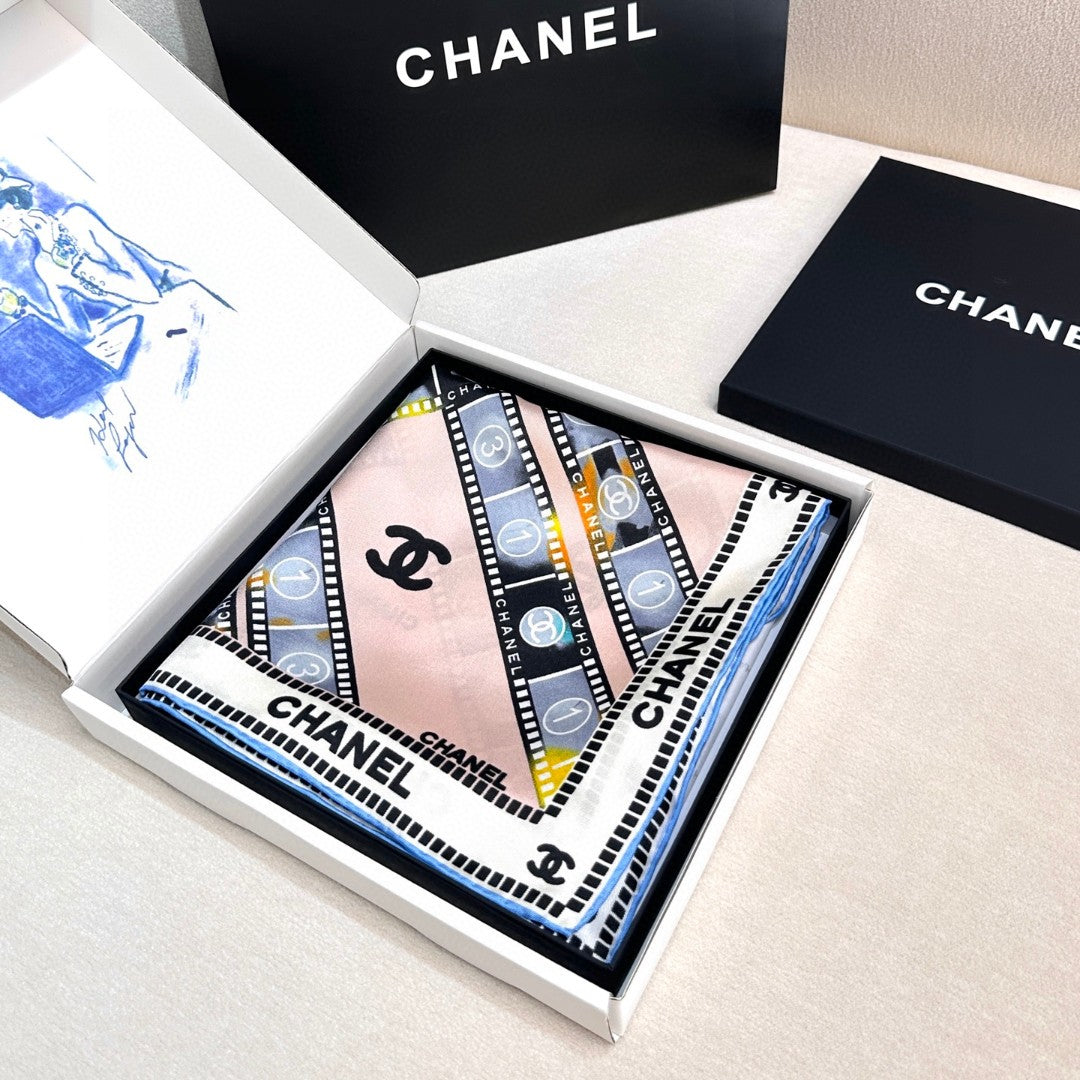CHANEL 25S SCARF 88 IN SILK 737190
