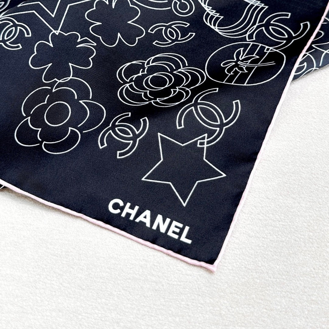 CHANEL 25S SCARF 90 IN TWILL SILK 740295