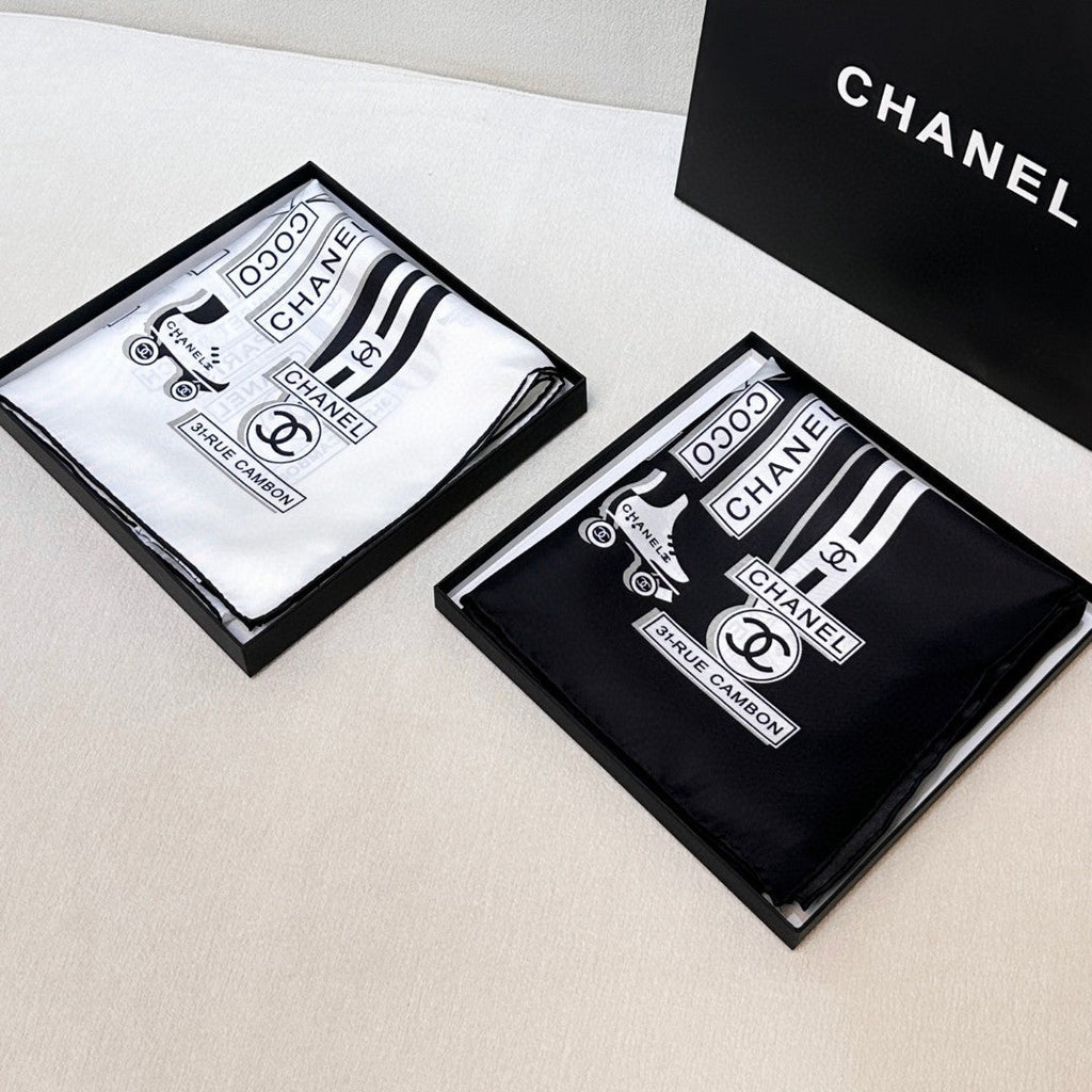 CHANEL 25S SCARF 90 IN SILK 729053