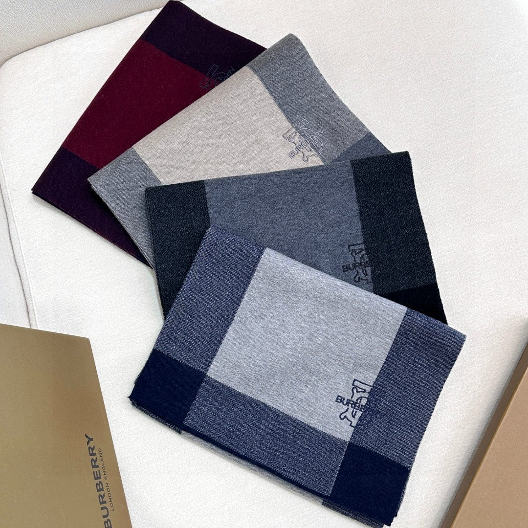 BURBERRY BBR SCARF 180 CM IN CASHMERE 697638