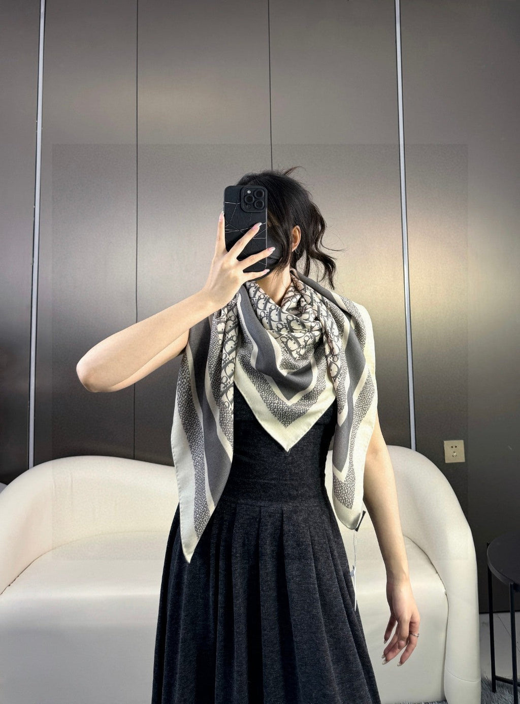 DIOR SCARF 140 CM IN CASHMERE-SILK BLEND 699256