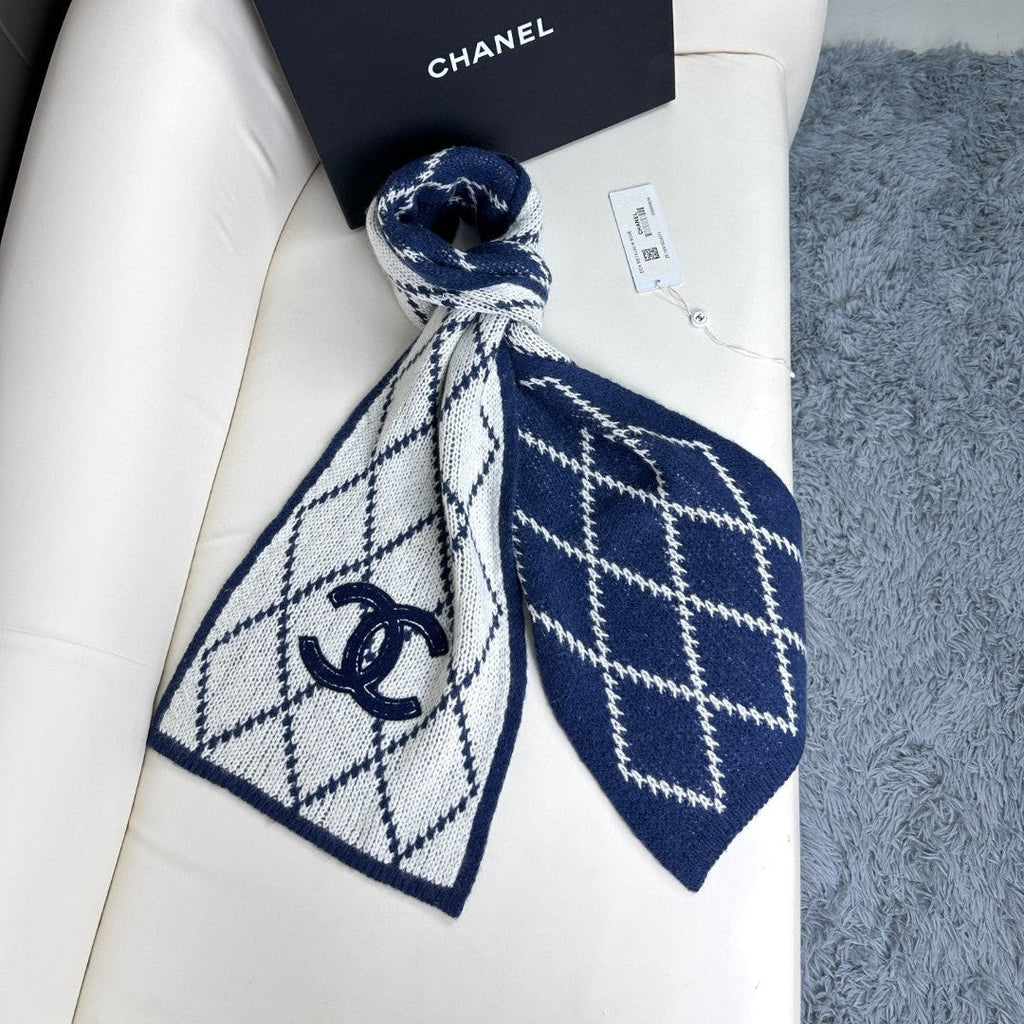 CHANEL 25S SCARF 180 IN WOOL 989767