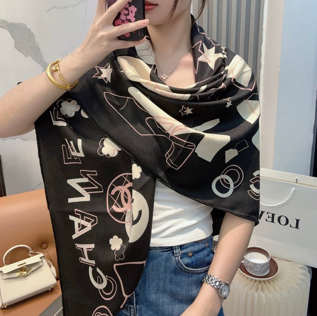 CHANEL 25S SCARF 140 CM IN CASHMERE SILK 943926